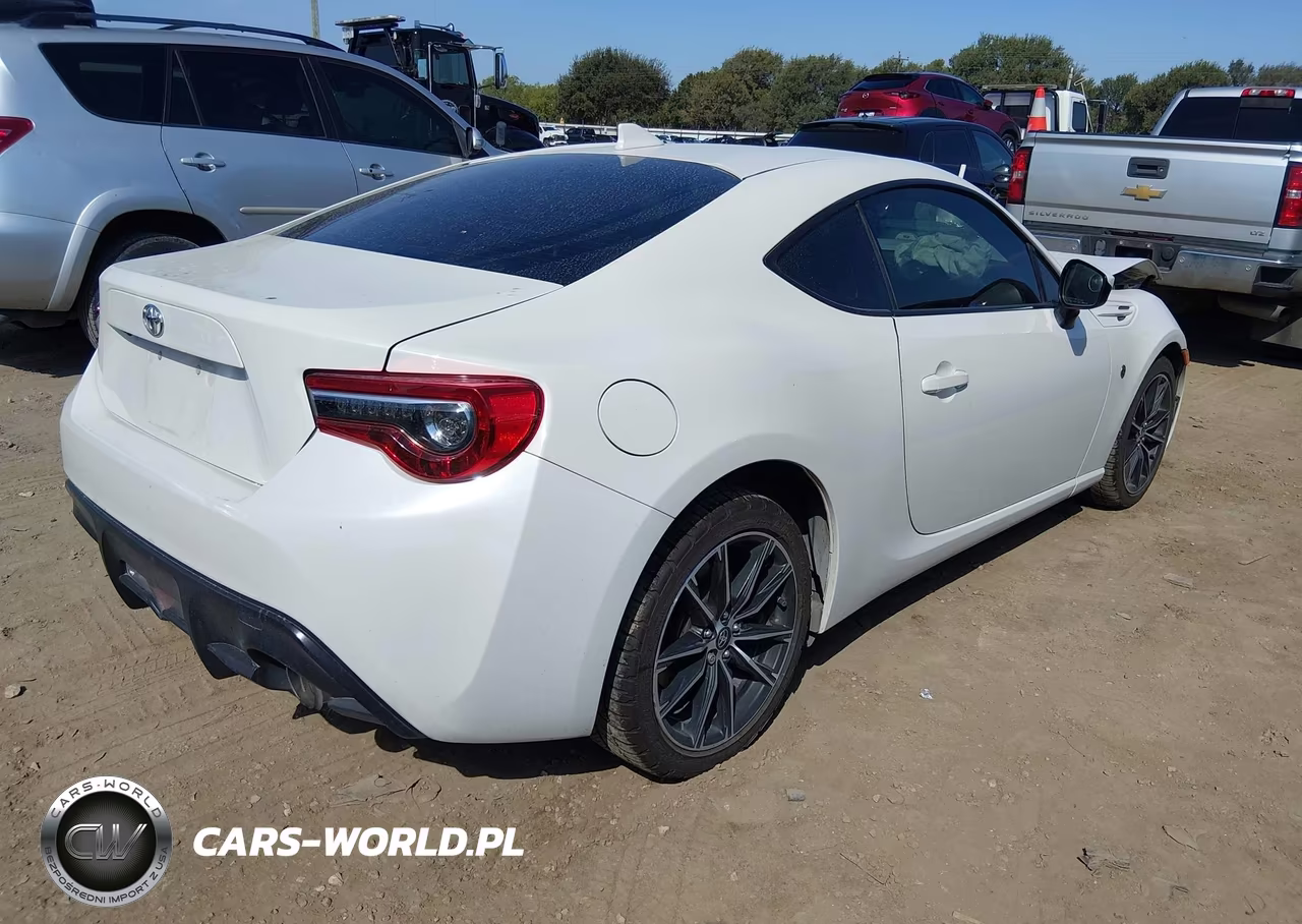 2020 Toyota 86 VIN:JF1ZNAA17L8752571 - 4