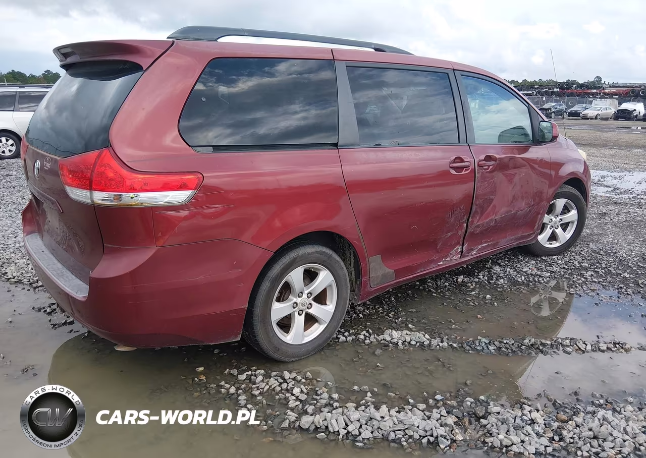2011 Toyota Sienna Le V6 VIN:5TDKK3DC9BS037850 - 4