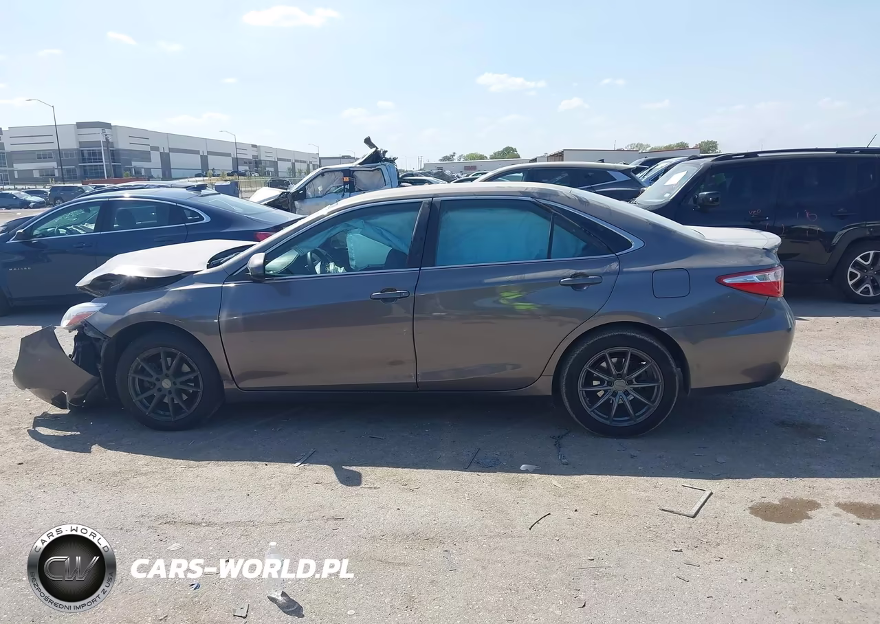 2015 Toyota Camry Se VIN:4T1BF1FK7FU877751 - 14