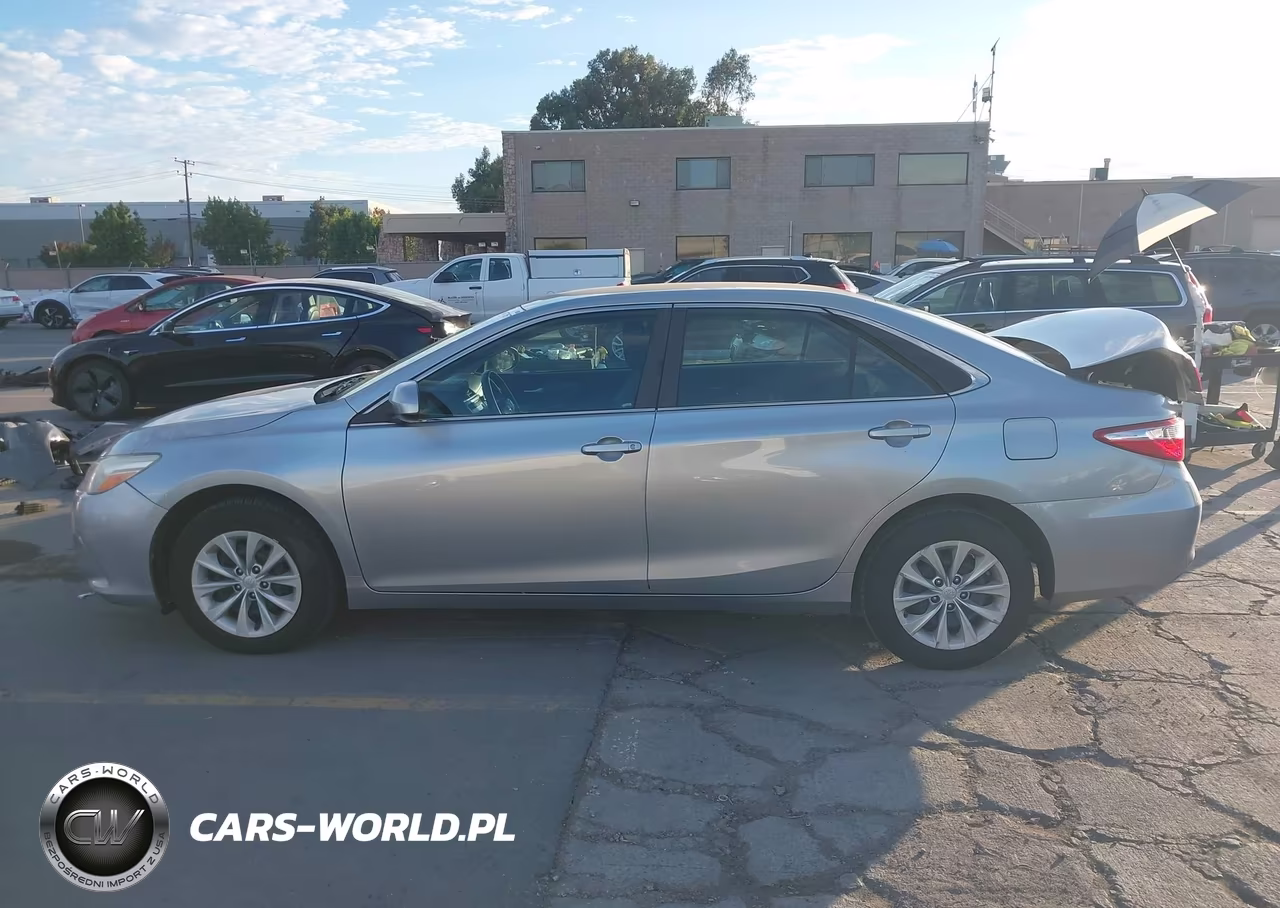 2015 Toyota Camry Le VIN:4T4BF1FK9FR479561 - 14