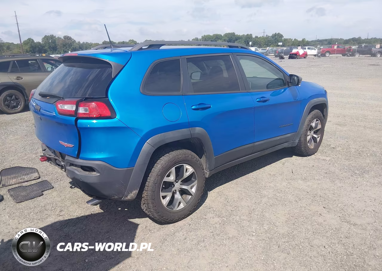 2018 Jeep Cherokee Trailhawk 4X4 VIN:1C4PJMBX2JD500717 - 4