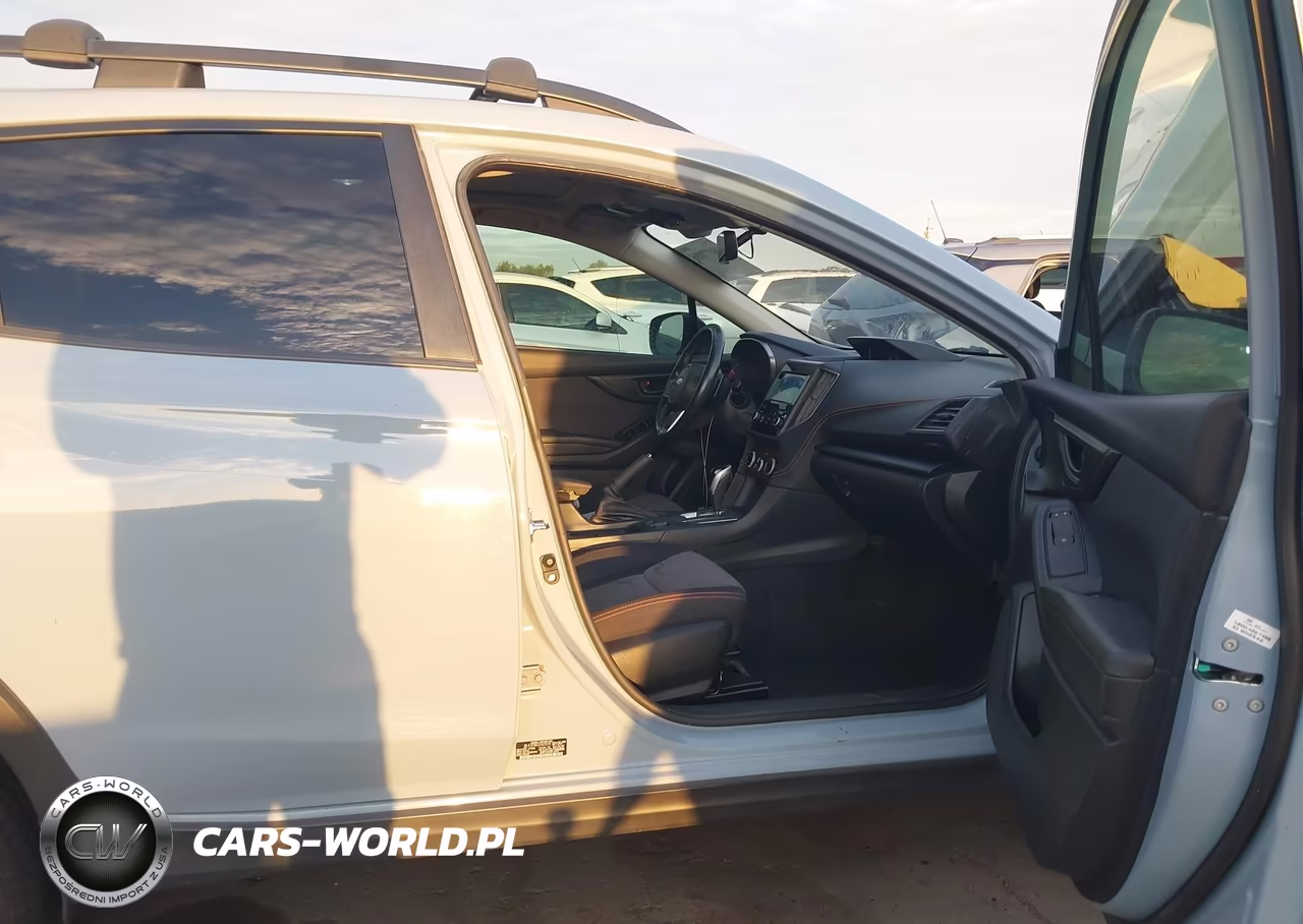 2020 Subaru Crosstrek Premium VIN:JF2GTAEC5L8220370 - 5
