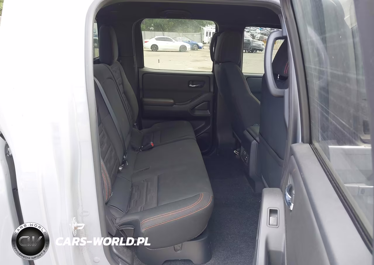2023 Nissan Frontier Pro-4X 4X4 VIN:1N6ED1EK6PN666638 - 8