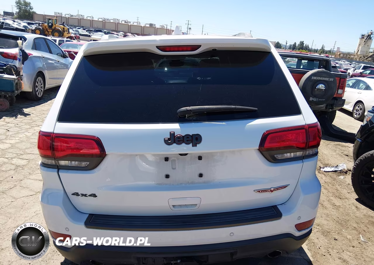 2018 Jeep Grand Cherokee Trailhawk 4X4 VIN:1C4RJFLG2JC427230 - 16