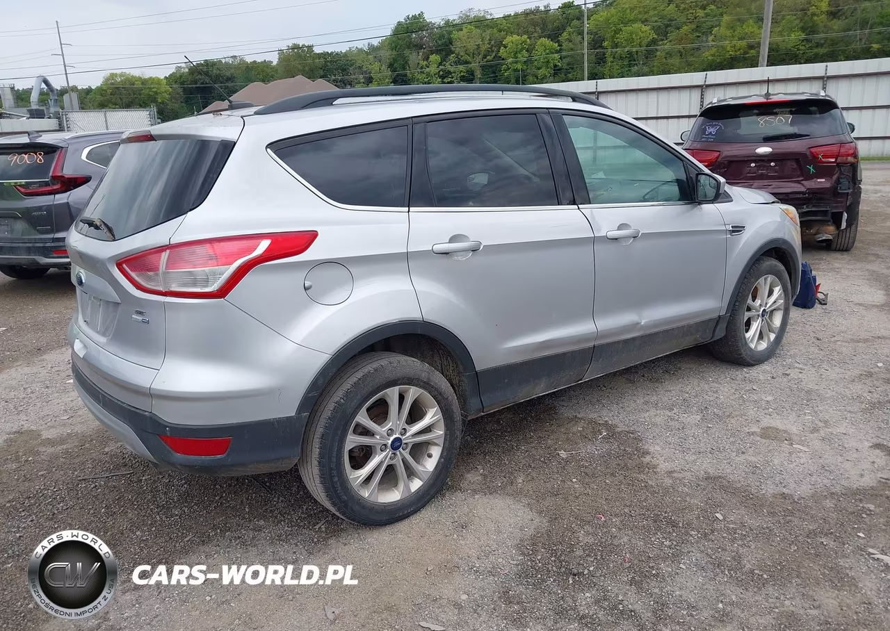 2016 Ford Escape Se VIN:1FMCU9GX8GUB50610 - 4