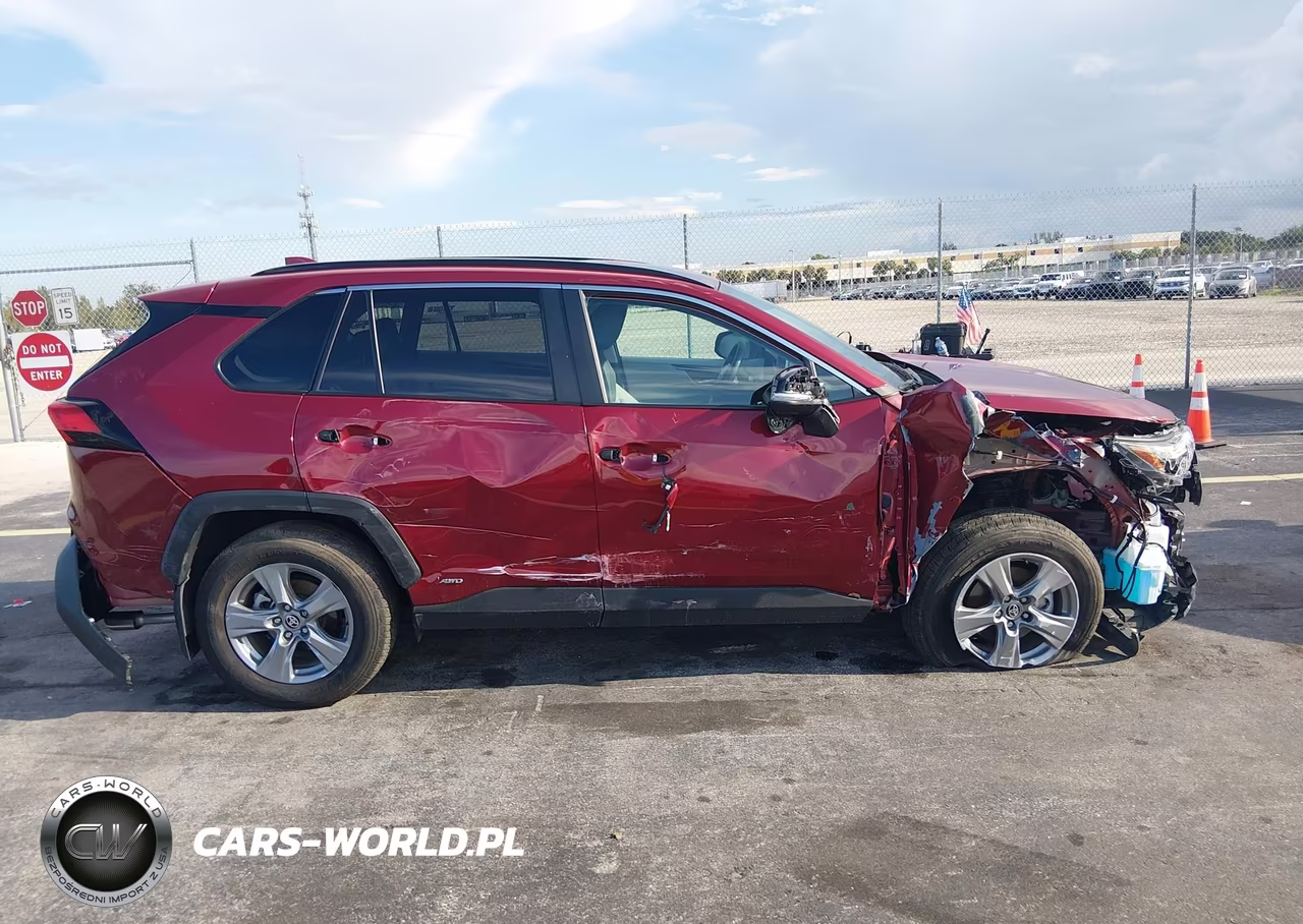 2025 Toyota Rav4 Hybrid Xle VIN:4T3RWRFV7SU200787 - 13