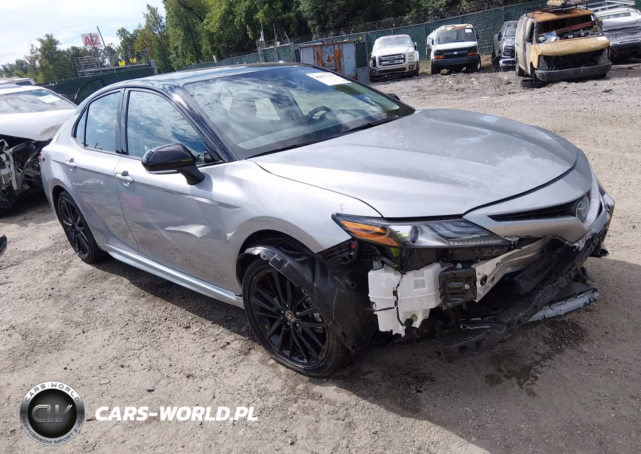 2022 Toyota Camry Xse Hybrid – zdjęcie 1 z 17