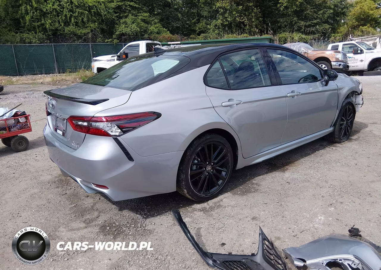 2022 Toyota Camry Xse Hybrid VIN:4T1K31AK6NU043792 - 4