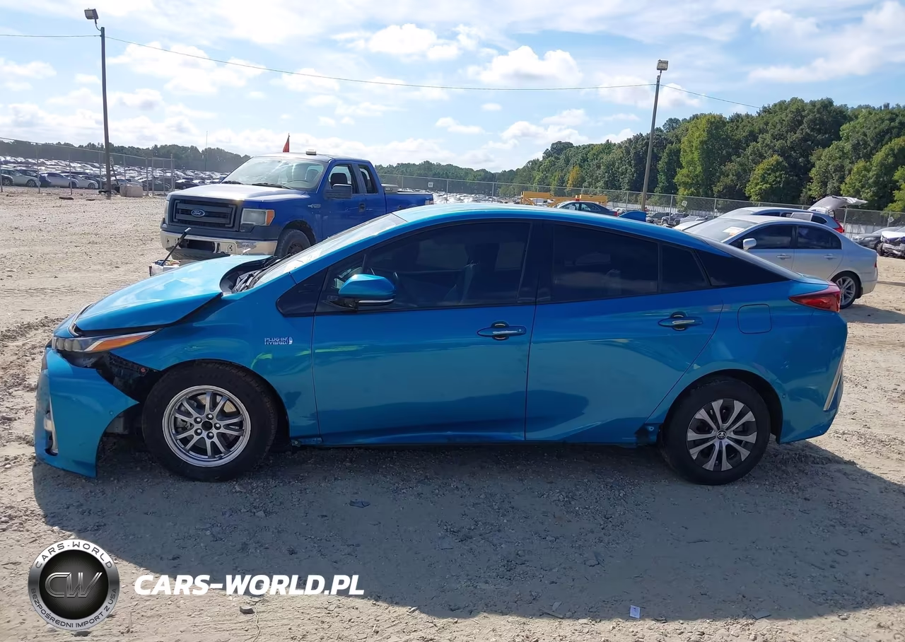 2020 Toyota Prius Prime Limited VIN:JTDKARFPXL3136556 - 15