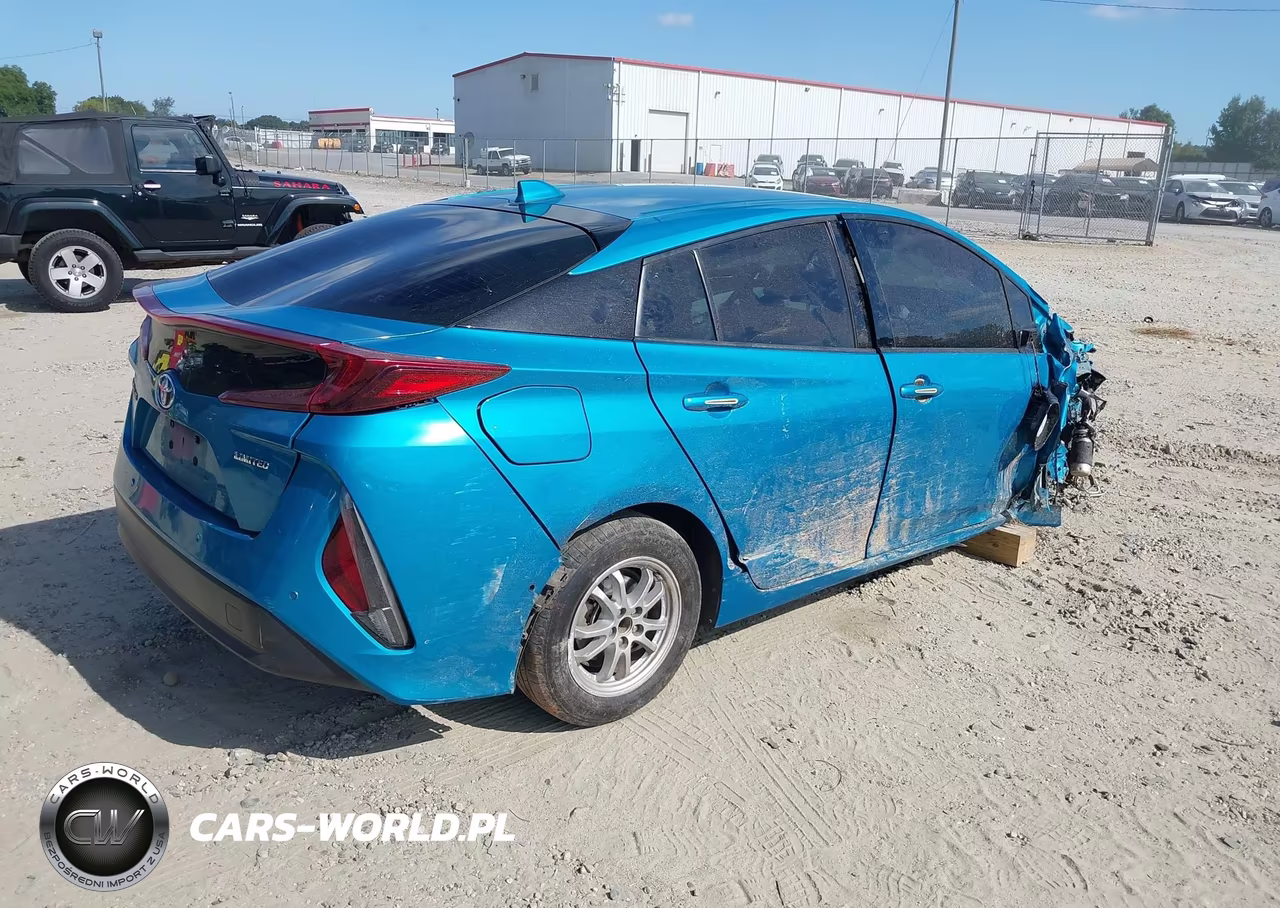 2020 Toyota Prius Prime Limited VIN:JTDKARFPXL3136556 - 4