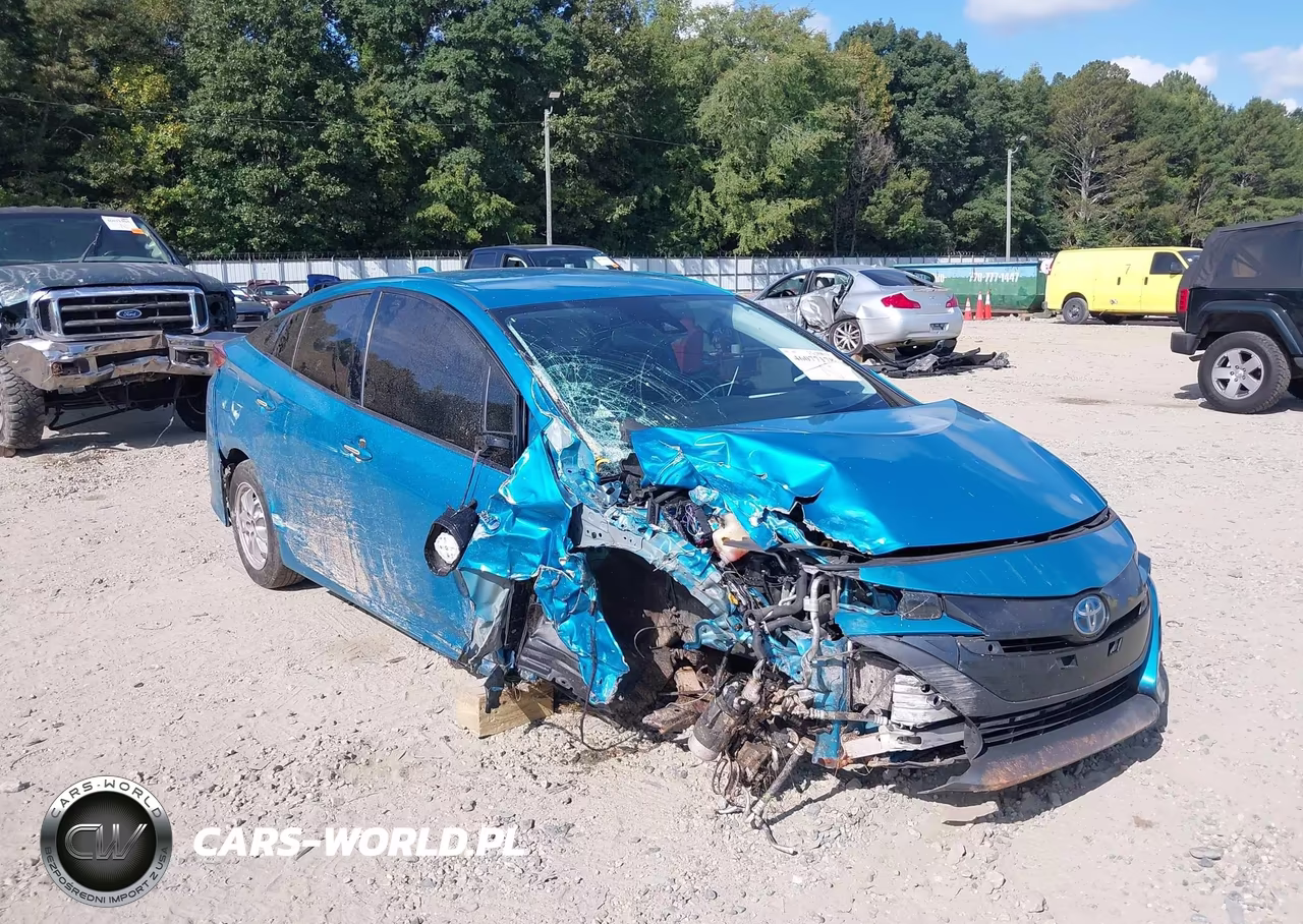 2020 Toyota Prius Prime Limited VIN:JTDKARFPXL3136556 - 6