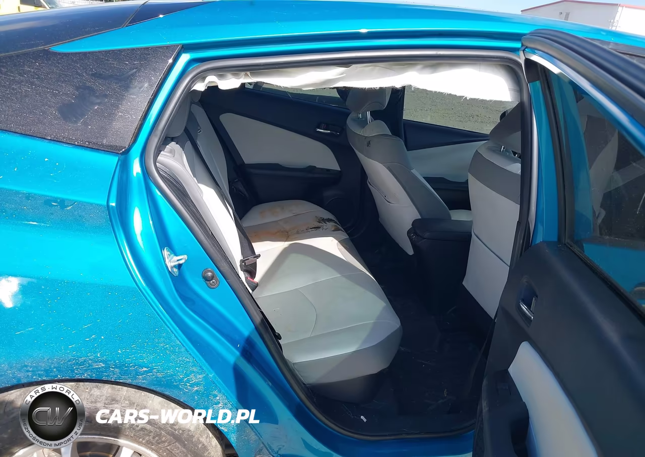 2020 Toyota Prius Prime Limited VIN:JTDKARFPXL3136556 - 8