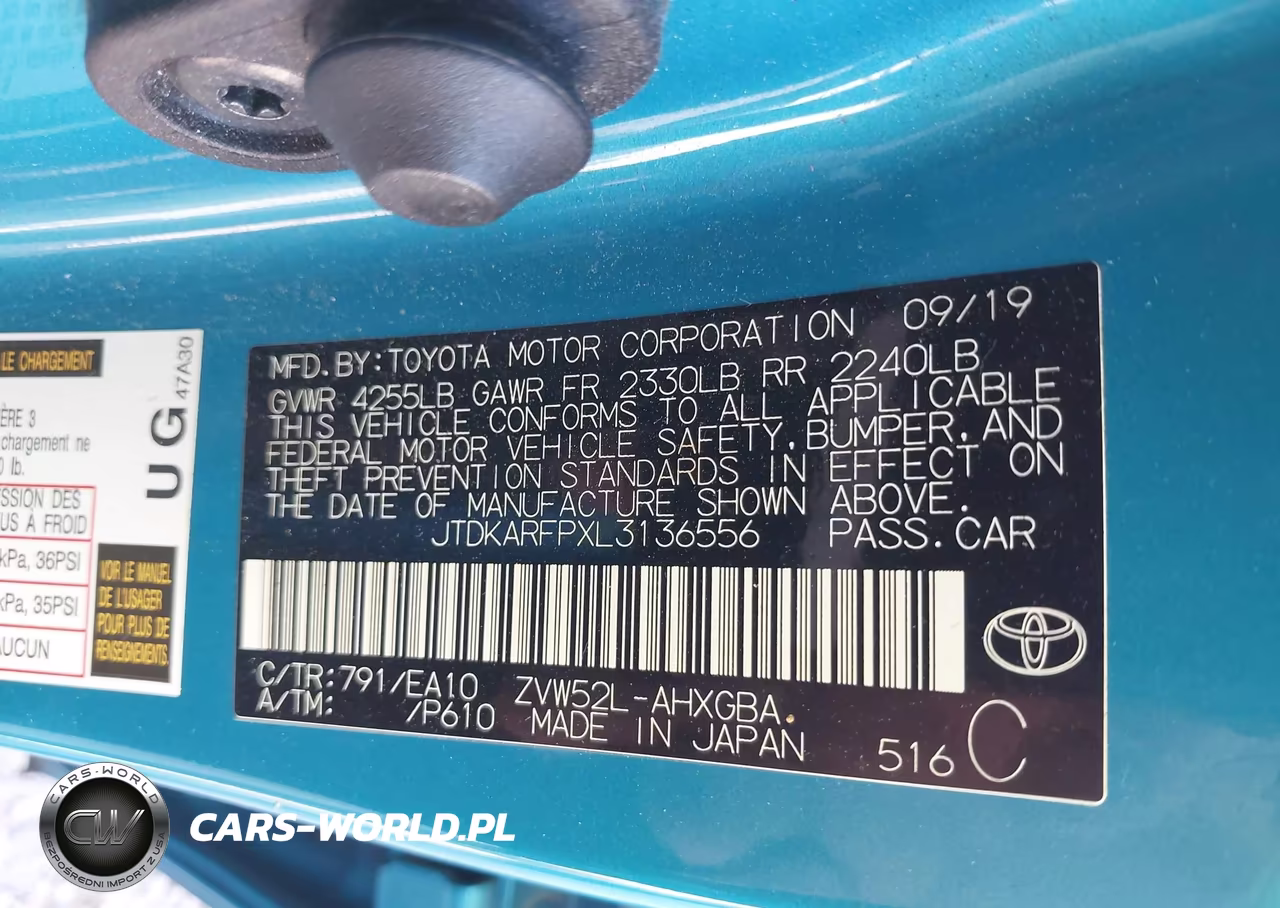 2020 Toyota Prius Prime Limited VIN:JTDKARFPXL3136556 - 9
