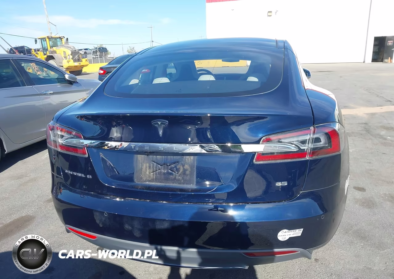 2014 Tesla Model S P85 VIN:5YJSA1H19EFP49901 - 16