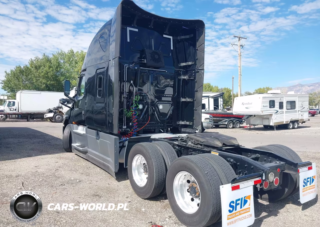 2025 Freightliner New Cascadia 126 VIN:3AKJHHDR2SSVW0735 - 3