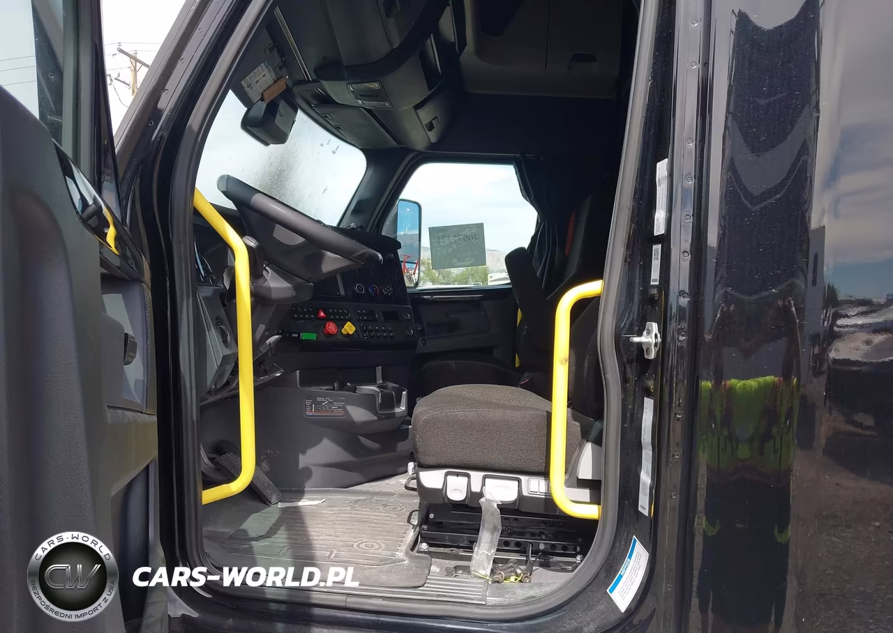2025 Freightliner New Cascadia 126 VIN:3AKJHHDR2SSVW0735 - 5