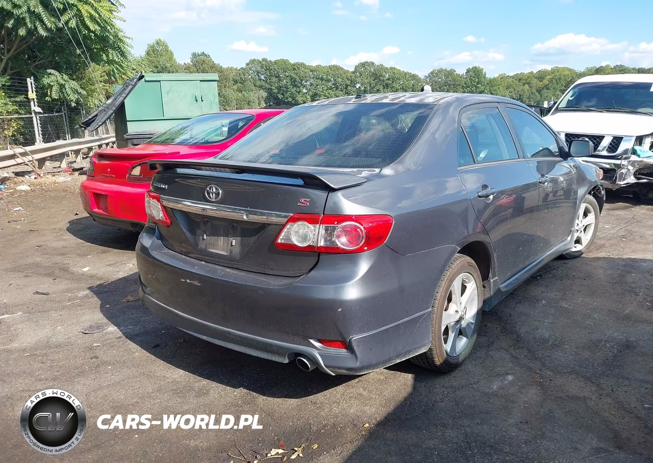 2012 Toyota Corolla S VIN:2T1BU4EE5CC861502 - 4
