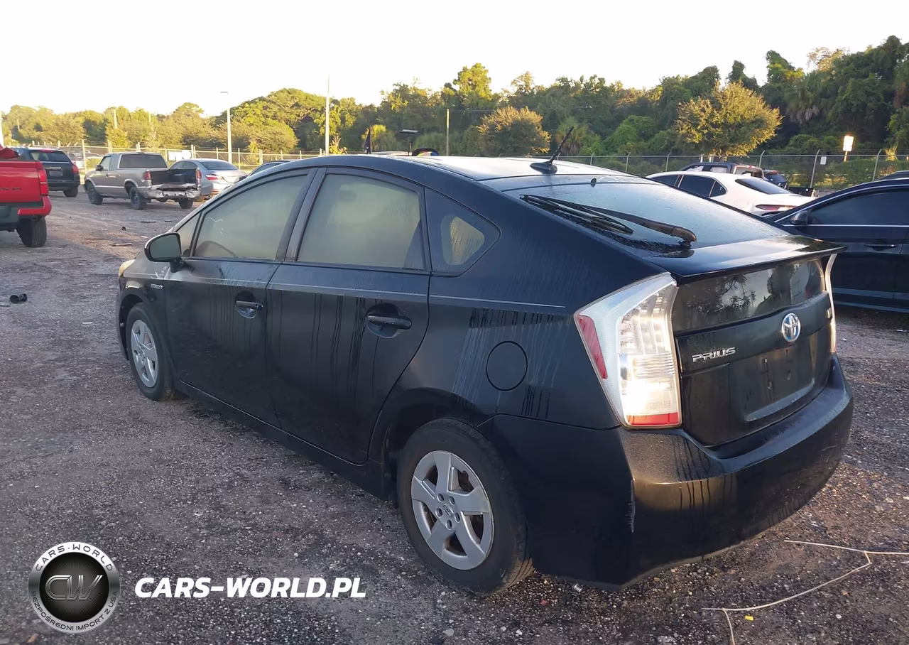 2011 Toyota Prius Two VIN:JTDKN3DU1B1439410 - 3