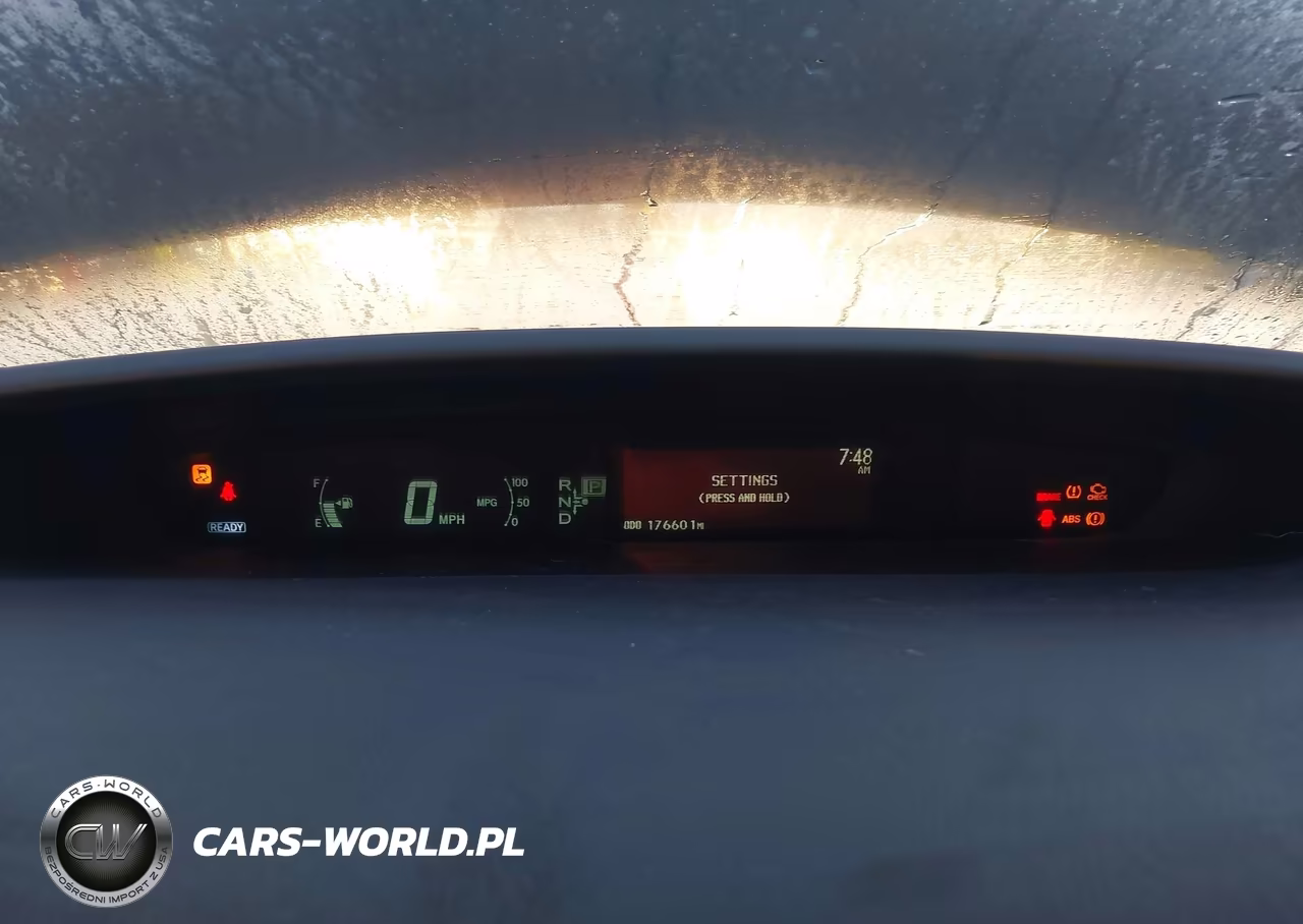 2011 Toyota Prius Two VIN:JTDKN3DU1B1439410 - 7