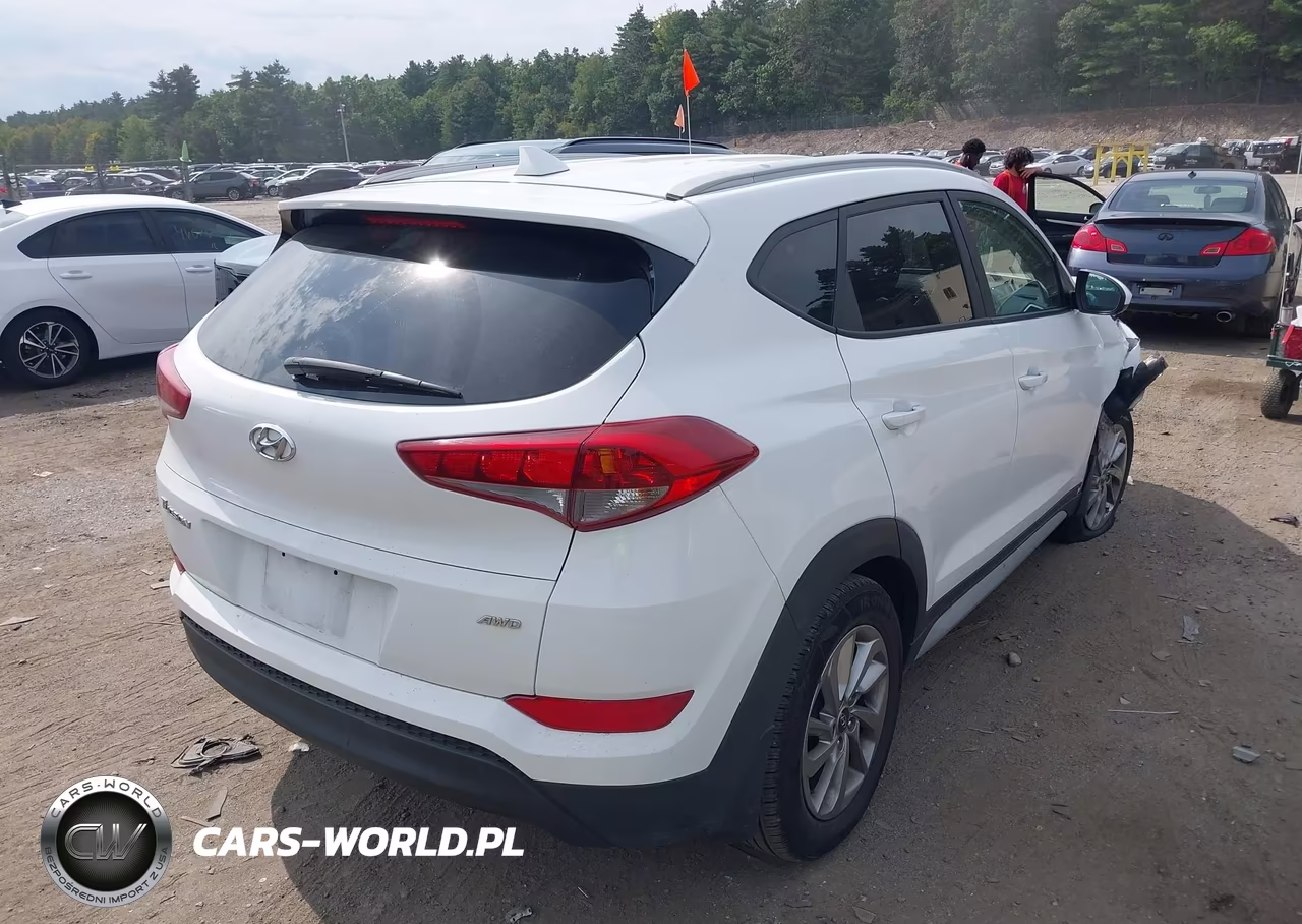 2018 Hyundai Tucson Sel VIN:KM8J3CA43JU702933 - 4