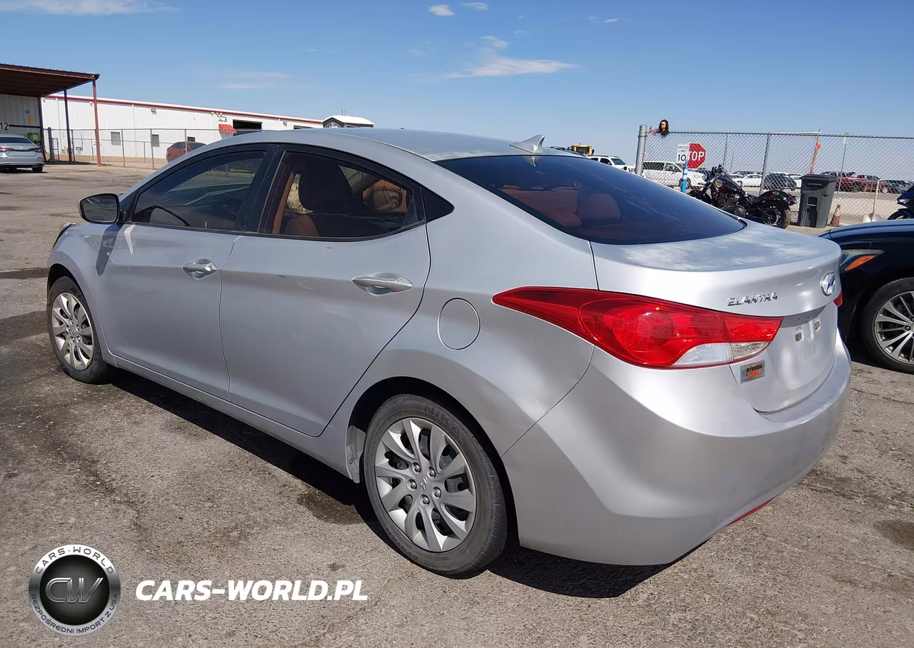 2012 Hyundai Elantra Gls VIN:5NPDH4AE0CH074604 - 3