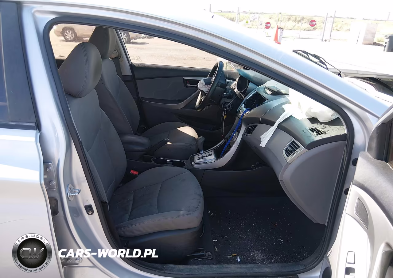 2012 Hyundai Elantra Gls VIN:5NPDH4AE0CH074604 - 5