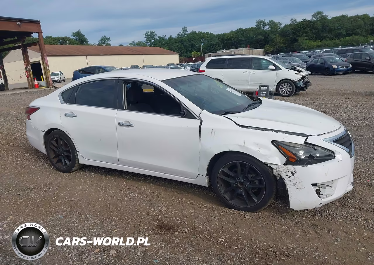 2014 Nissan Altima 2.5 S VIN:1N4AL3AP8EN371741 - 13