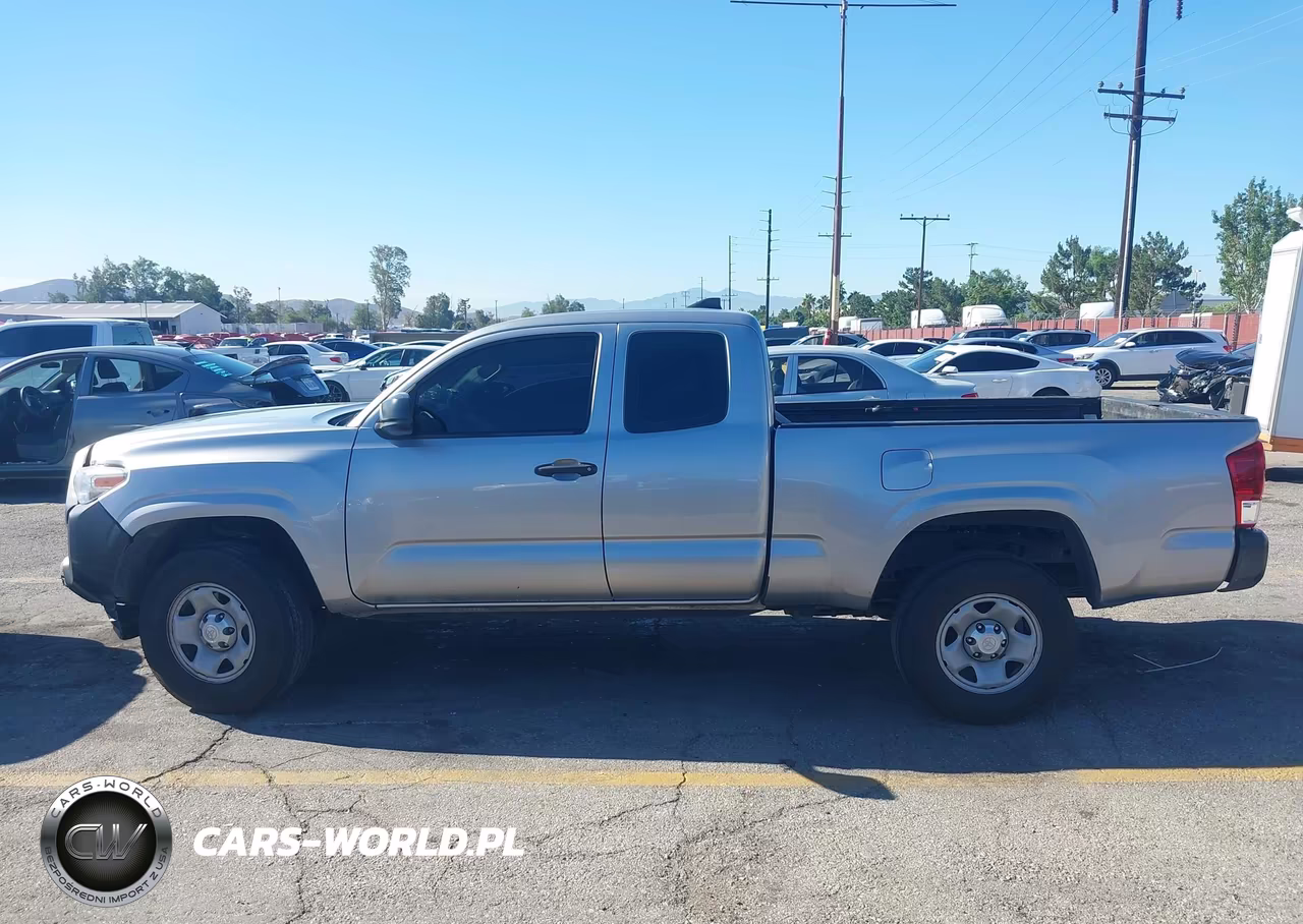 2018 Toyota Tacoma Sr VIN:5TFRX5GN3JX107313 - 14
