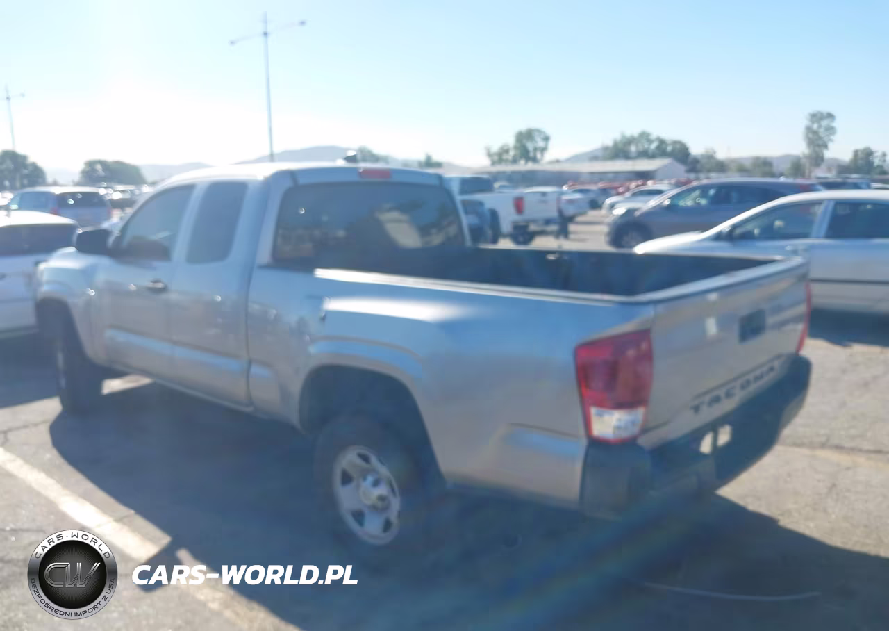 2018 Toyota Tacoma Sr VIN:5TFRX5GN3JX107313 - 3