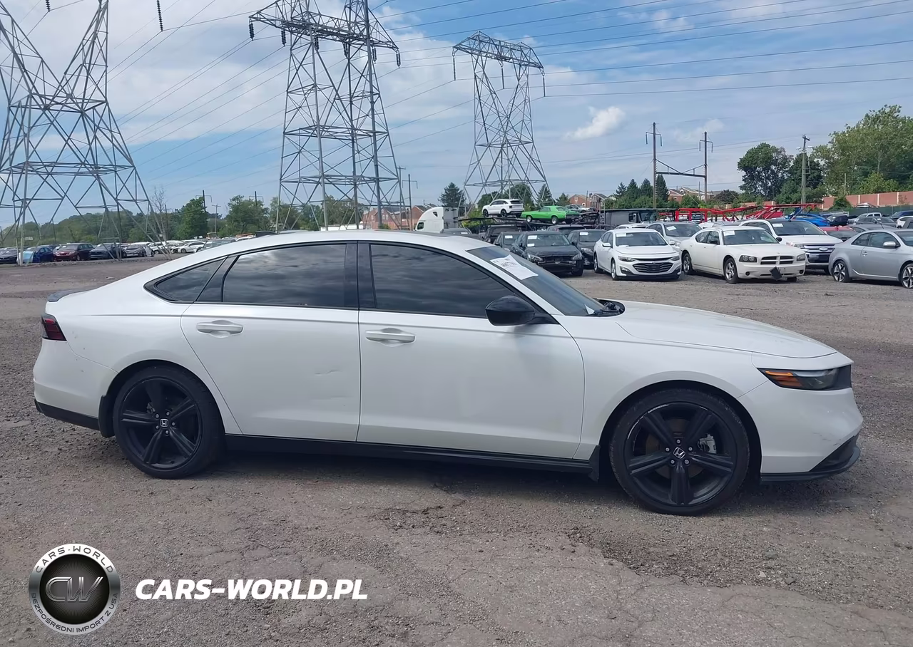 2023 Honda Accord Hybrid Sport-L VIN:1HGCY2F77PA010035 - 14
