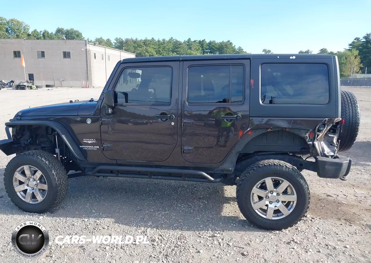 2013 Jeep Wrangler Unlimited Sahara VIN:1C4BJWEG0DL689542 - 14