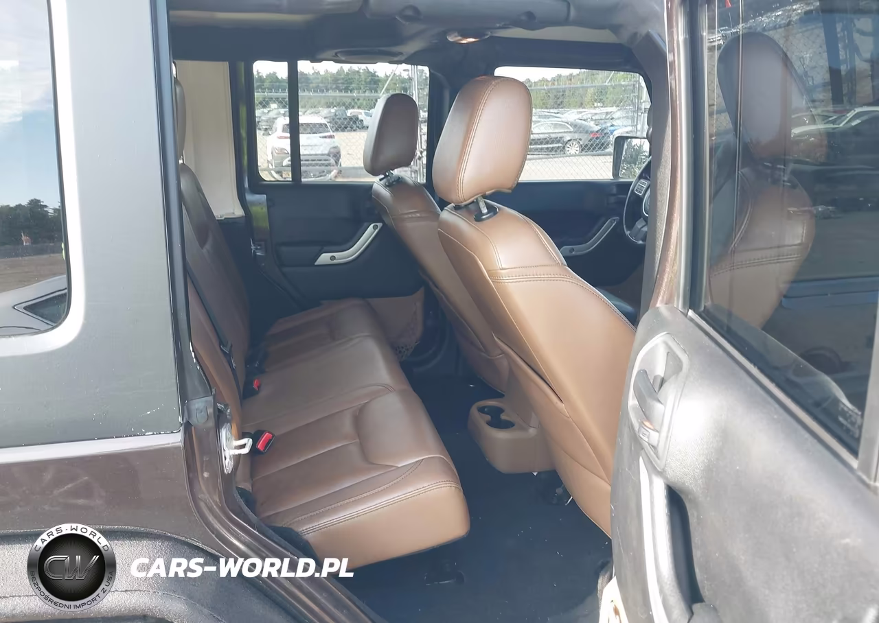 2013 Jeep Wrangler Unlimited Sahara VIN:1C4BJWEG0DL689542 - 8