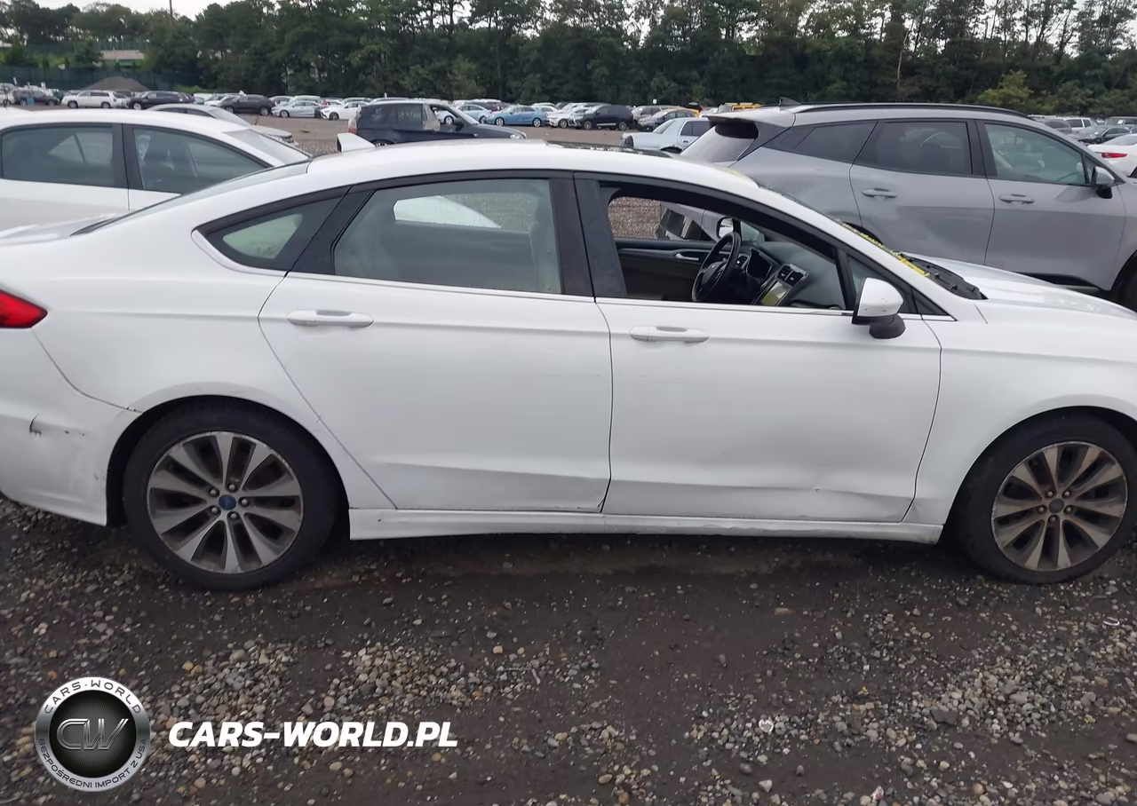 2019 Ford Fusion Se VIN:3FA6P0T94KR158334 - 13