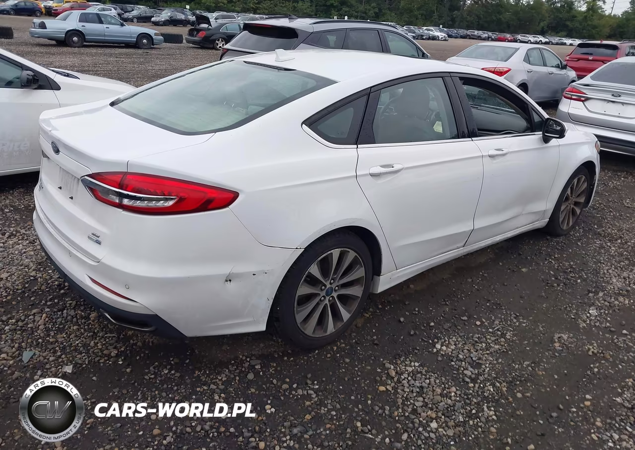 2019 Ford Fusion Se VIN:3FA6P0T94KR158334 - 4