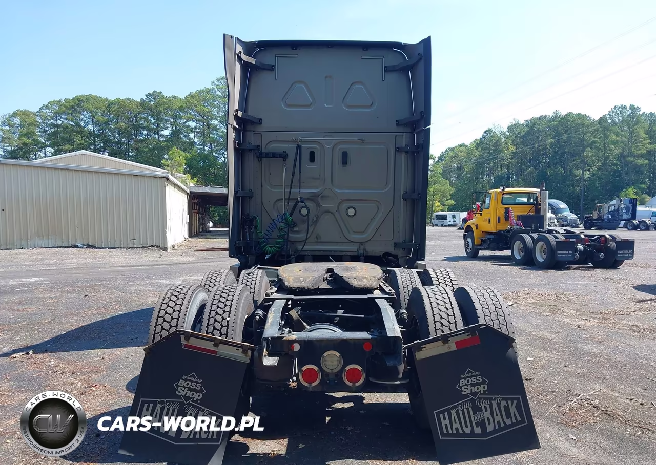 2019 Freightliner New Cascadia 126 VIN:1FUJHHDRXKLKS9512 - 15