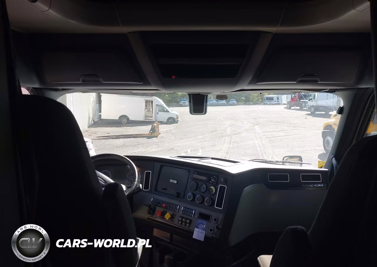 2019 Freightliner New Cascadia 126 VIN:1FUJHHDRXKLKS9512 - 16