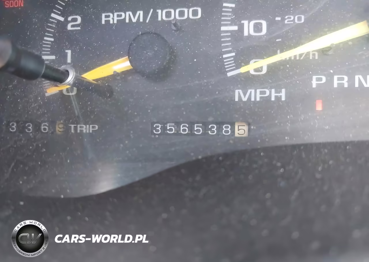 1996 Chevrolet Suburban K1500 VIN:1GNFK16R5TJ416065 - 15