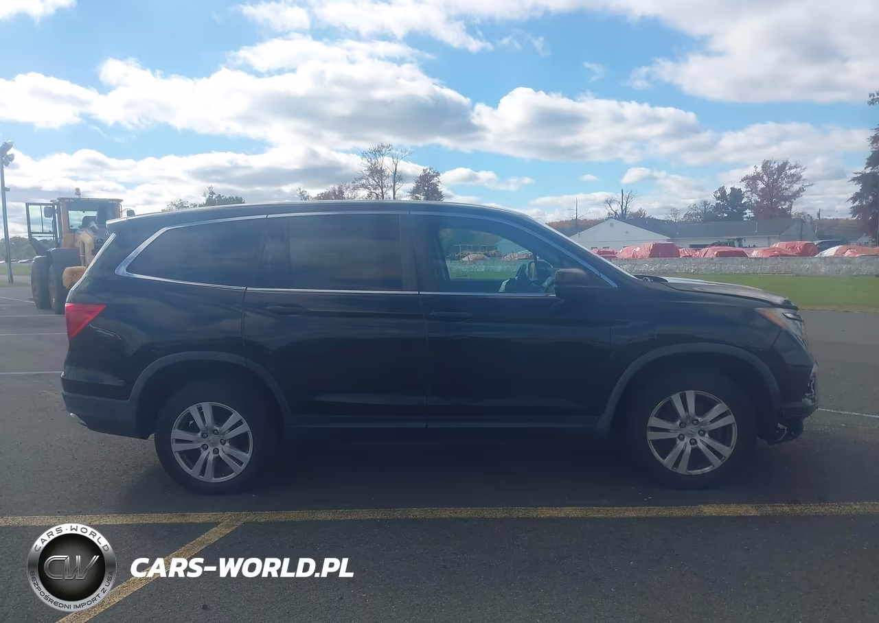 2018 Honda Pilot Lx VIN:5FNYF6H13JB042716 - 13