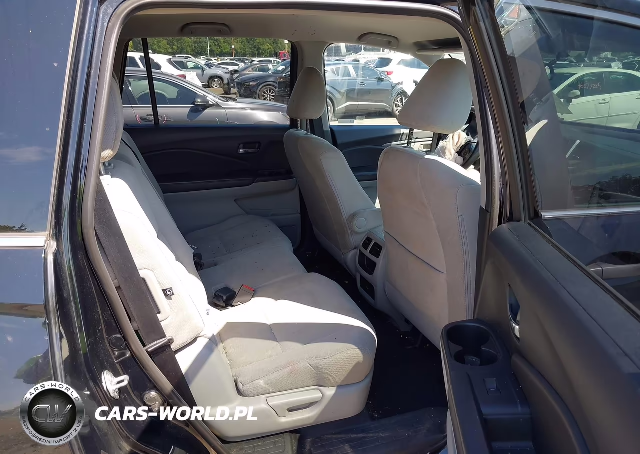 2018 Honda Pilot Lx VIN:5FNYF6H13JB042716 - 8