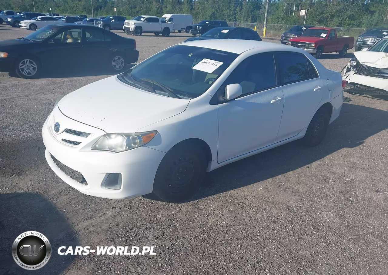 2012 Toyota Corolla Le VIN:2T1BU4EE8CC877211 - 2