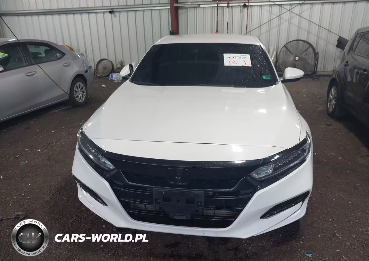 2018 Honda Accord Sport VIN:1HGCV1F35JA255584 - 12