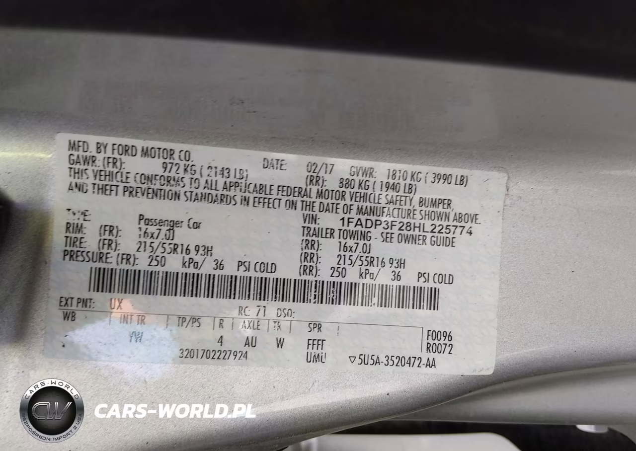 2017 Ford Focus Se VIN:1FADP3F28HL225774 - 9
