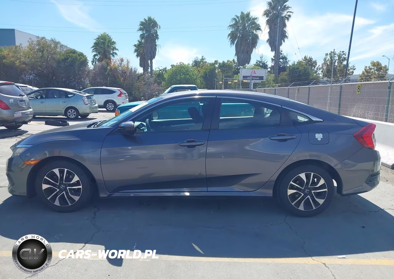 2017 Honda Civic Lx VIN:2HGFC2F57HH513867 - 14