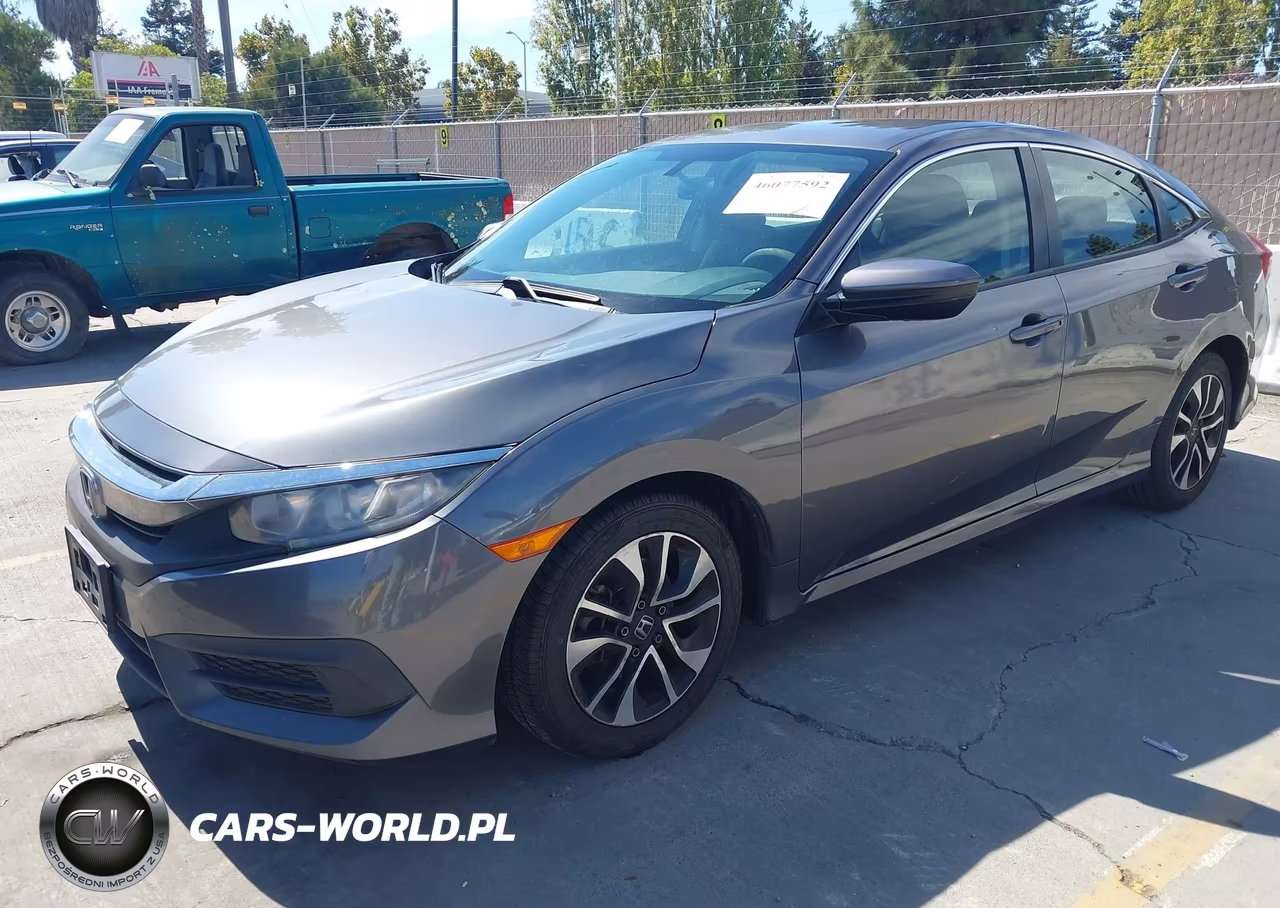 2017 Honda Civic Lx VIN:2HGFC2F57HH513867 - 2