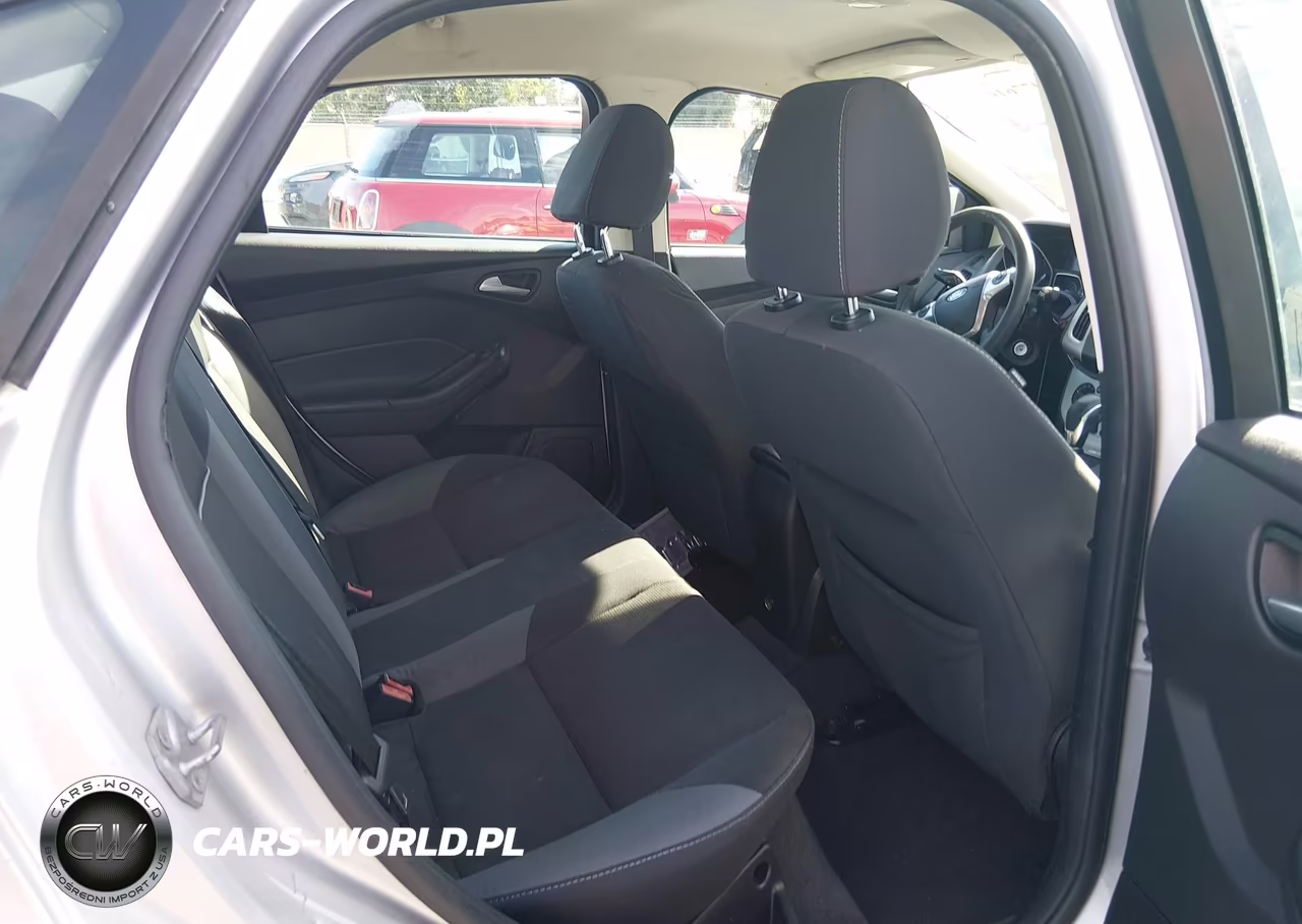 2014 Ford Focus Se VIN:1FADP3F27EL248068 - 8