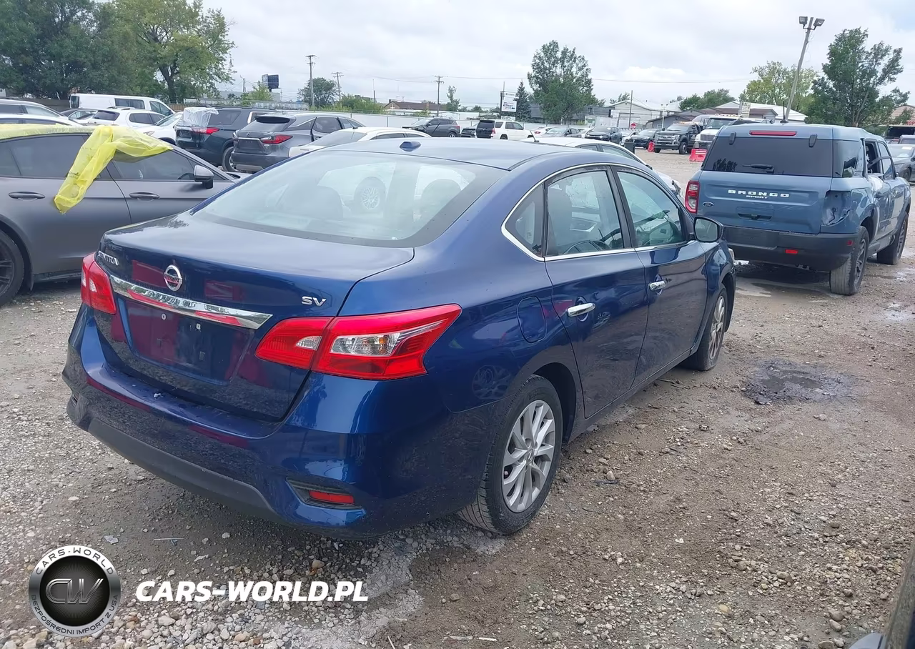 2018 Nissan Sentra Sv VIN:3N1AB7AP1JY266947 - 4