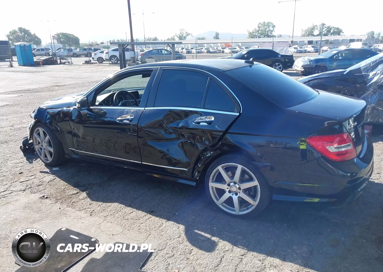 2014 Mercedes-Benz C 250 Sport VIN:WDDGF4HB5EA953160 - 14