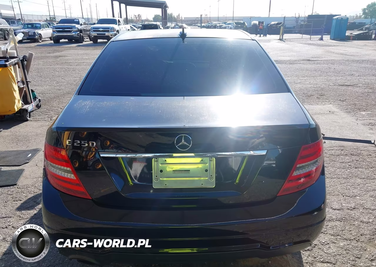 2014 Mercedes-Benz C 250 Sport VIN:WDDGF4HB5EA953160 - 16