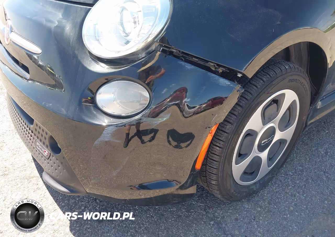2015 Fiat 500E Battery Electric VIN:3C3CFFGEXFT709714 - 21