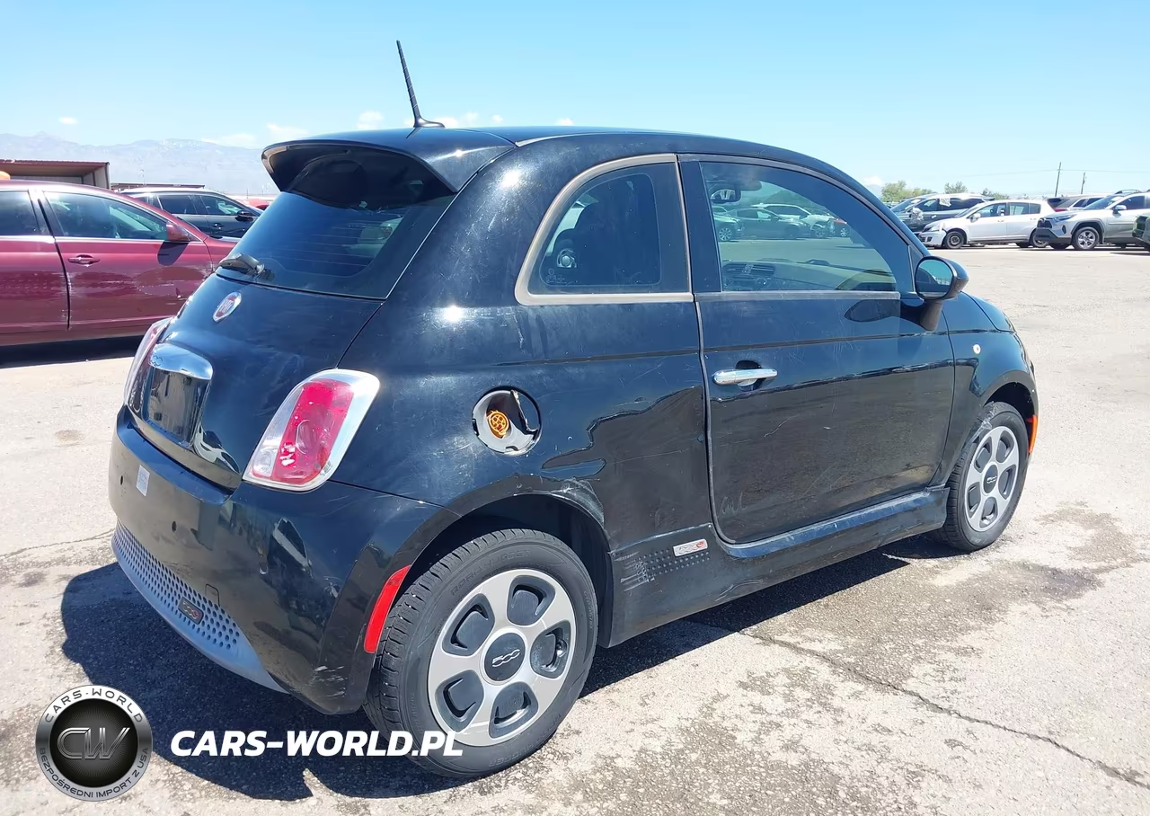 2015 Fiat 500E Battery Electric VIN:3C3CFFGEXFT709714 - 4